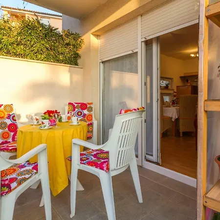 New Lory With A Pool And Sea View *