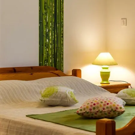 New Lory With A Pool And Sea View Appartamento *