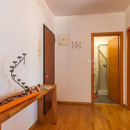 Lejlighed New Lory With A Pool And Sea View Medulin