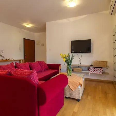 New Lory With A Pool And Sea View Lejlighed *